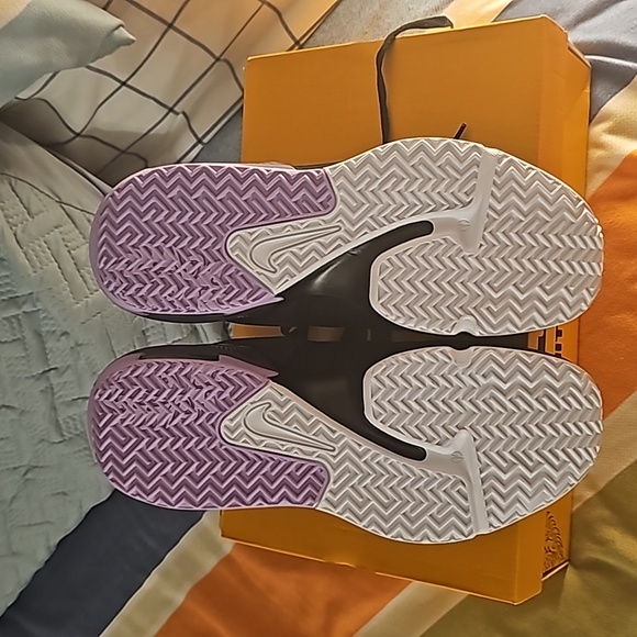 Lebron witness 7 basketball sneaker - Picture 4 of 5